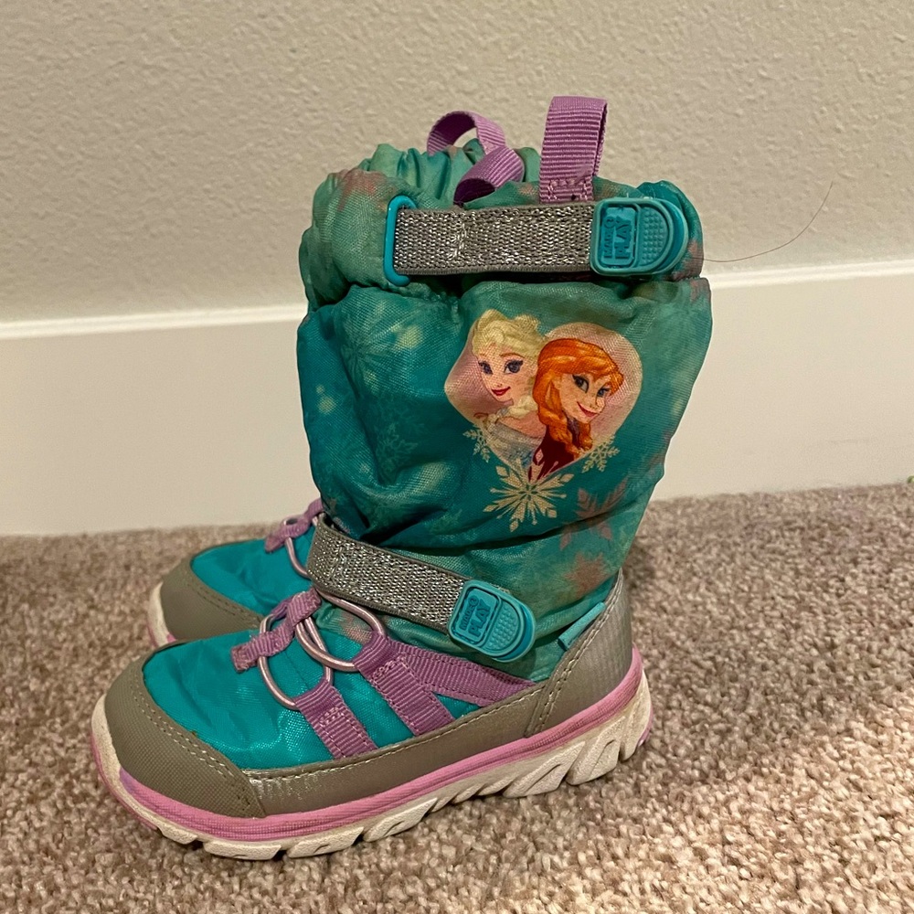 Stride rite made to play sneaker snow boot Disney frozen toddler 6
